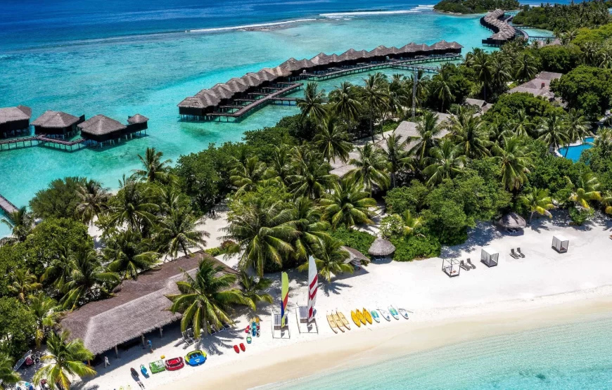 Sheraton Maldives Full Moon Resort & Spa